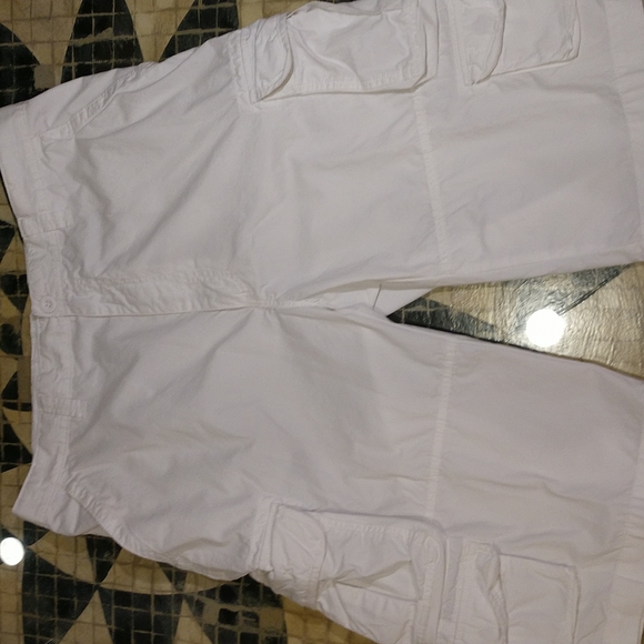 RoundTree & Yorke Cargo Shorts size 40w - Picture 5 of 9